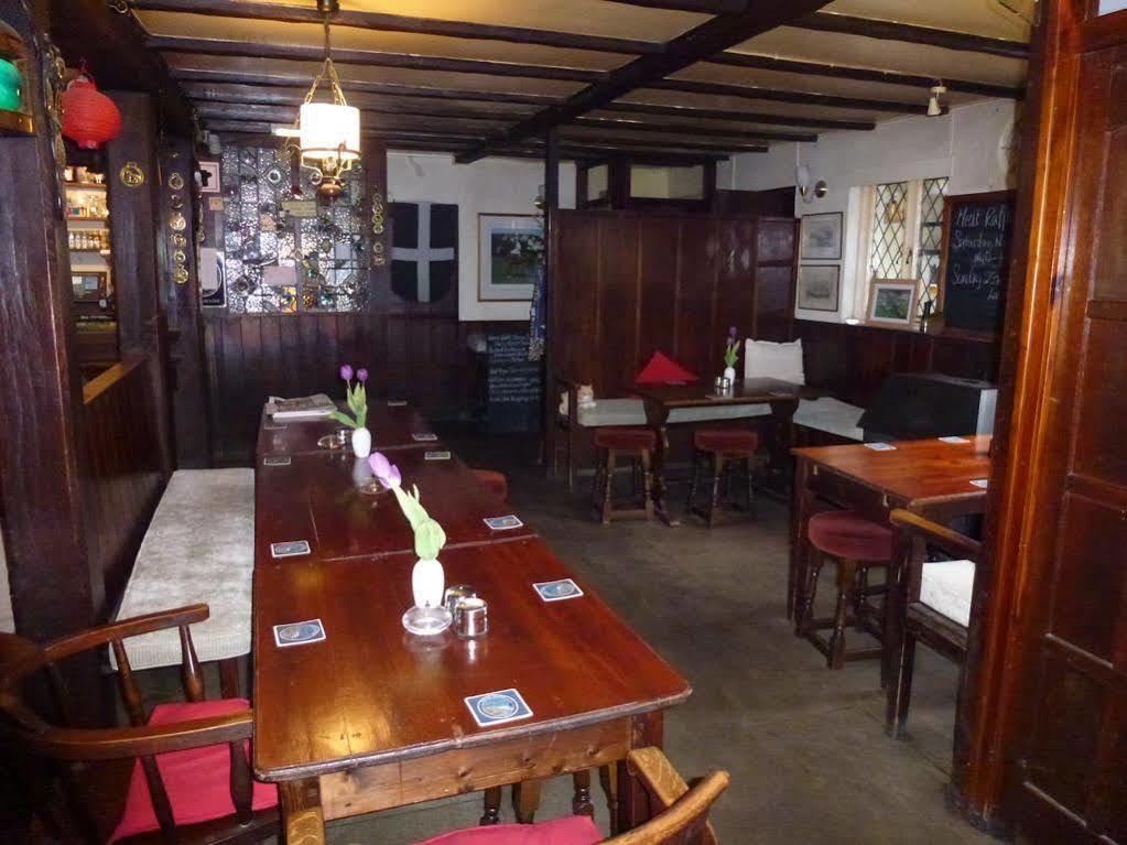 Cornish Arms Inn Port Isaac 2 Miles Pendoggett Bagian luar foto